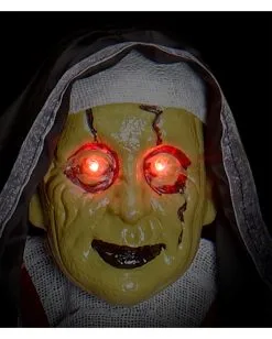 Untote Nonne Mit Blinkenden Augen 137cm 7 Untote Nonne Mit Blinkenden Augen 137cm -Halloween Totenköpfe Verkäufe zombie nonne mit blinkenden augen zombie nun with blinking eyes halloween haengefigur halloween deko 51742 03